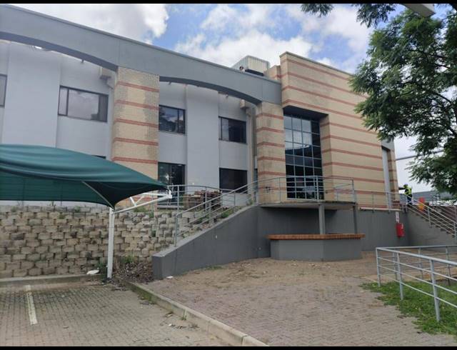 INDUSTRIAL PROPERTY TO RENT IN HALFWAY HOUSE